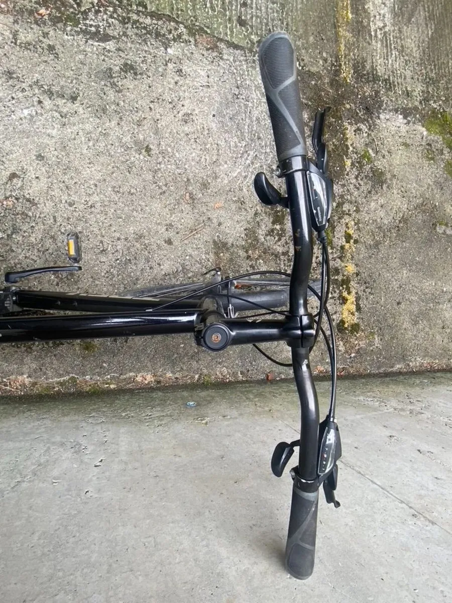 Nearly new Trek FX1 XL - Image 4