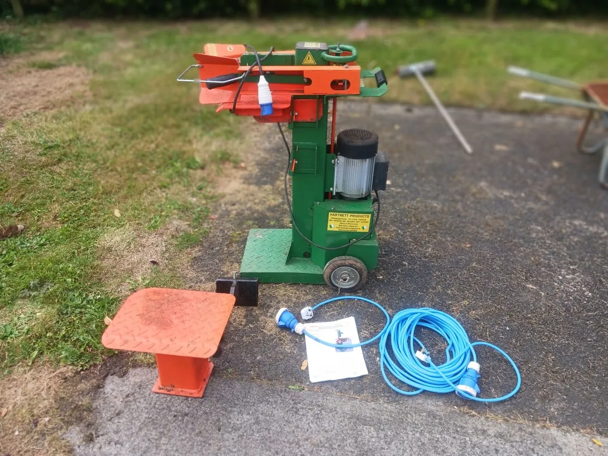 10 Tonne Log Splitter plus Accessories - Image 3