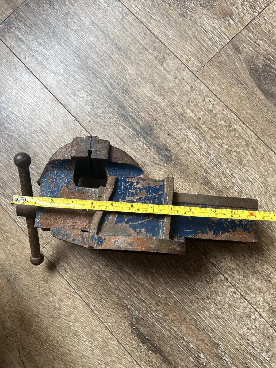 Heavy vintage Record bench vice - Image 2