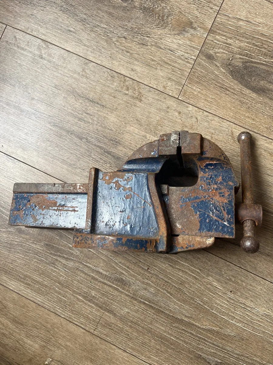 Heavy vintage Record bench vice - Image 4