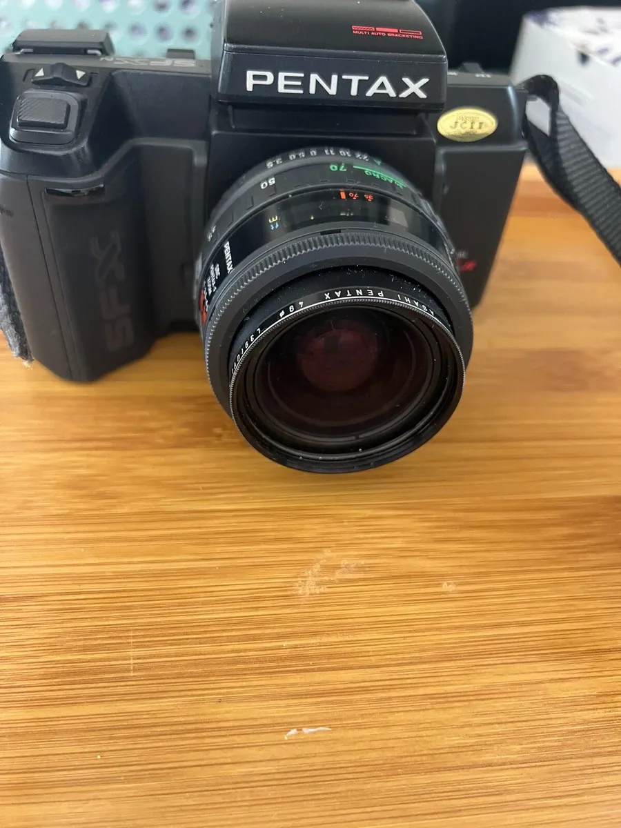 Pentax  SFX n camera with zoom lens - Image 1