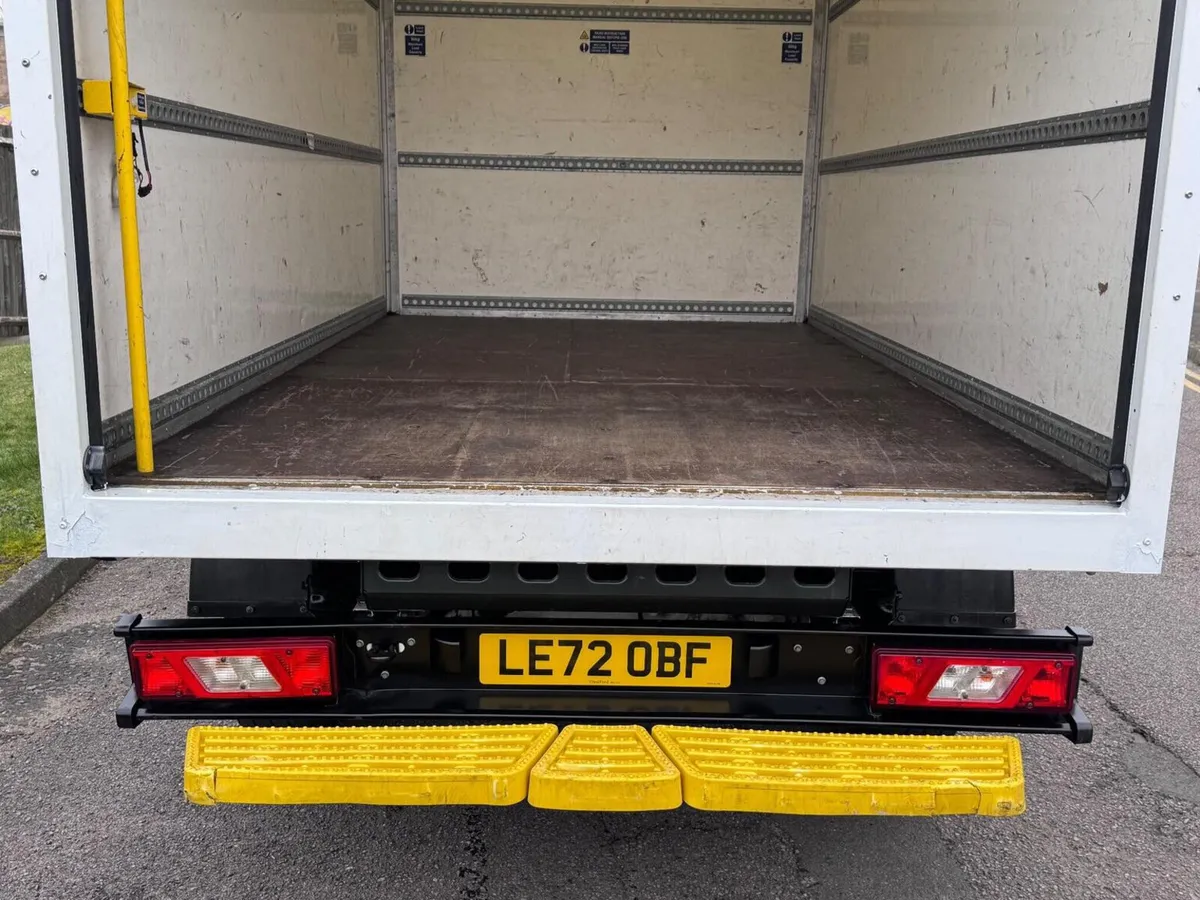 VB - 2023 Ford Transit Luton Box Van - Image 3
