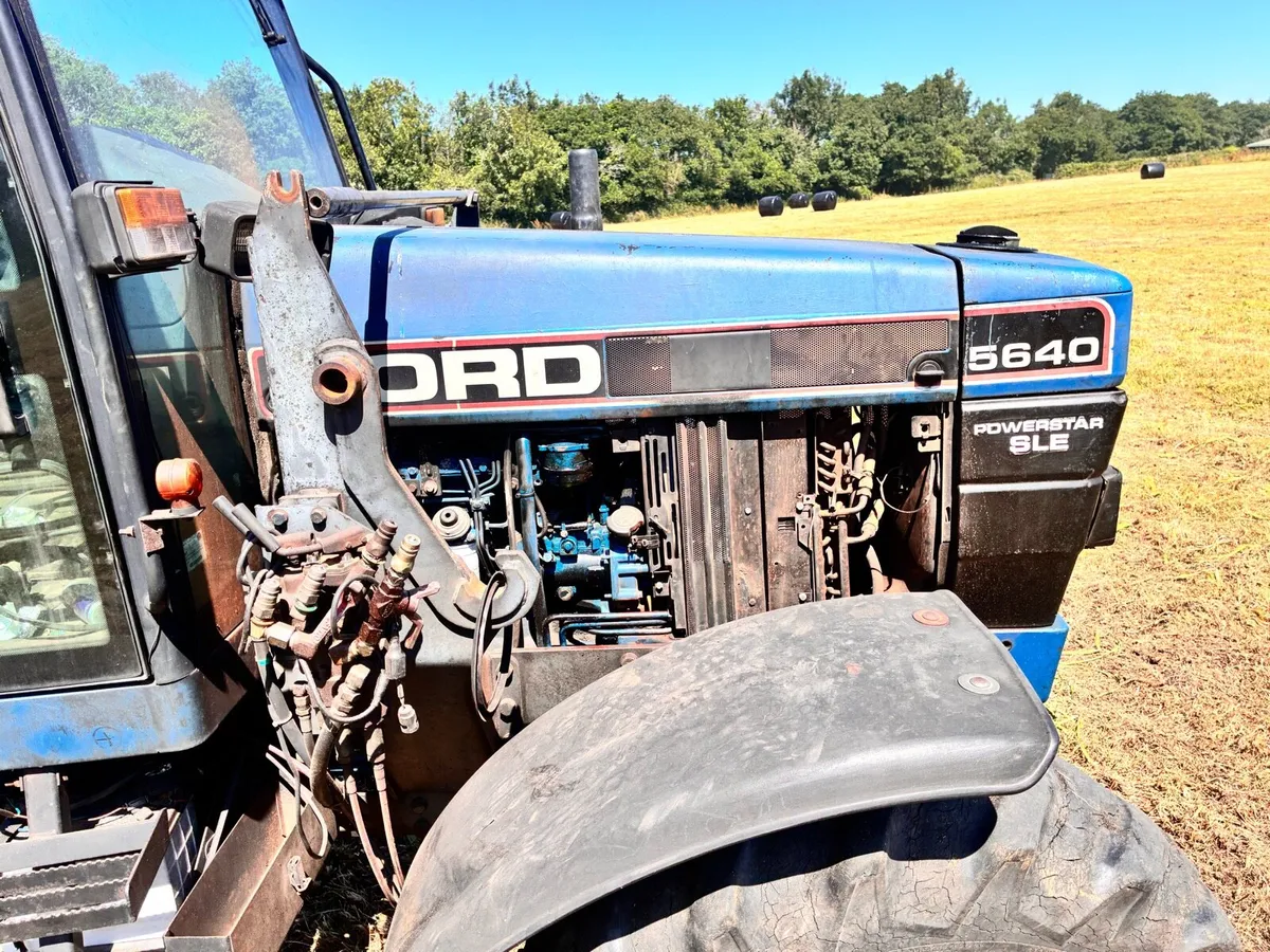Ford 5640 SLE 3000 hours loader - Image 2