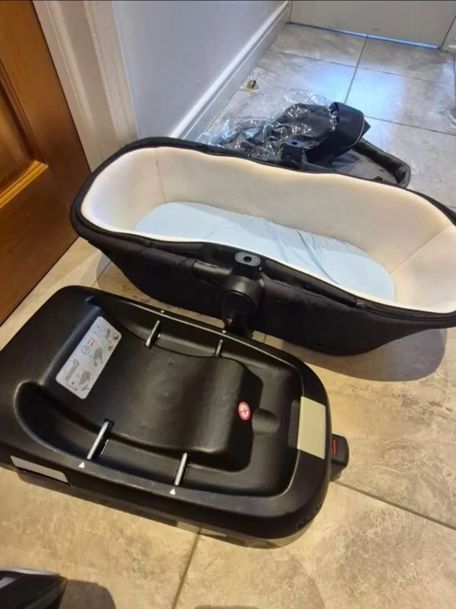 Silvercross Brompton Pioneer Travel System - Image 4