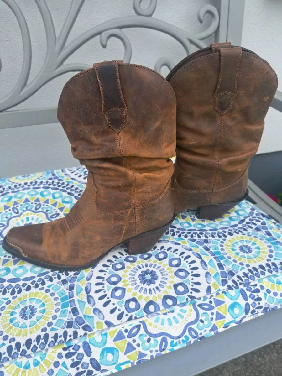 Cowboy boots - Image 1