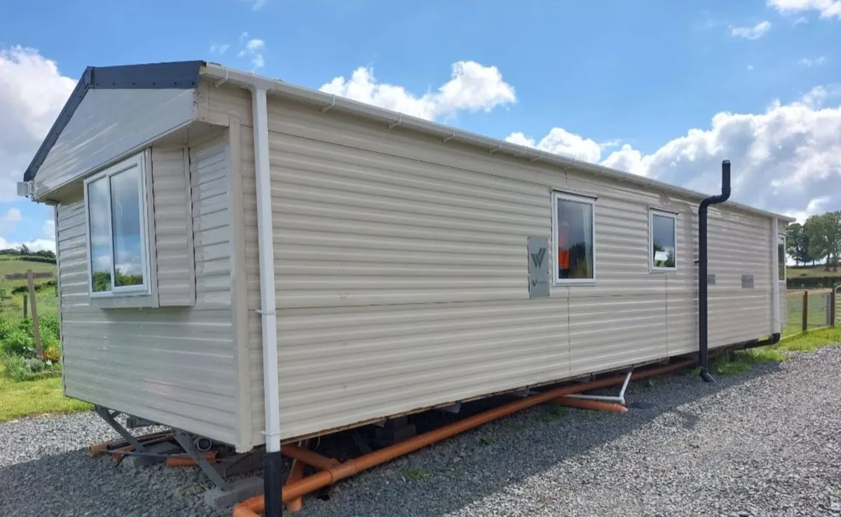 2013 Two bedroom Mobile Home - Image 2