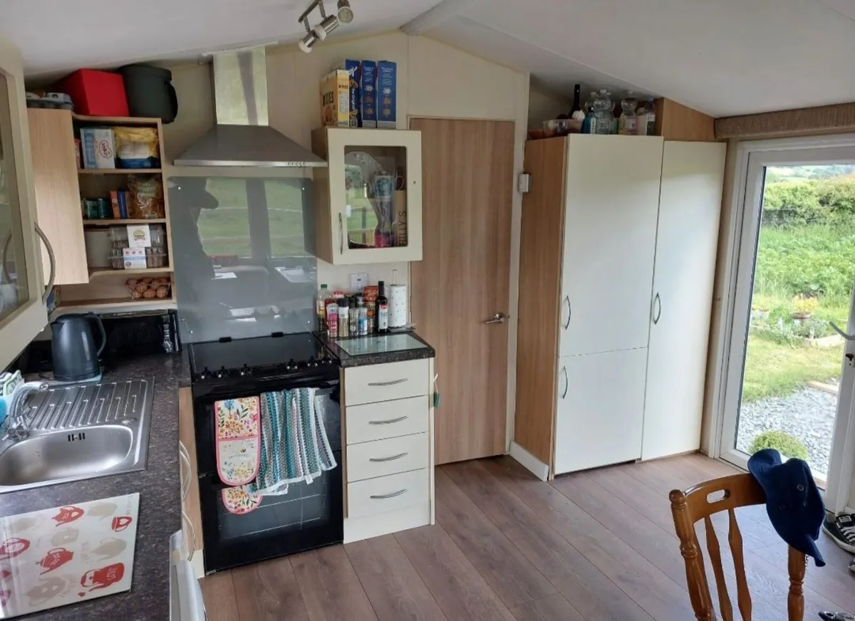 2013 Two bedroom Mobile Home - Image 4