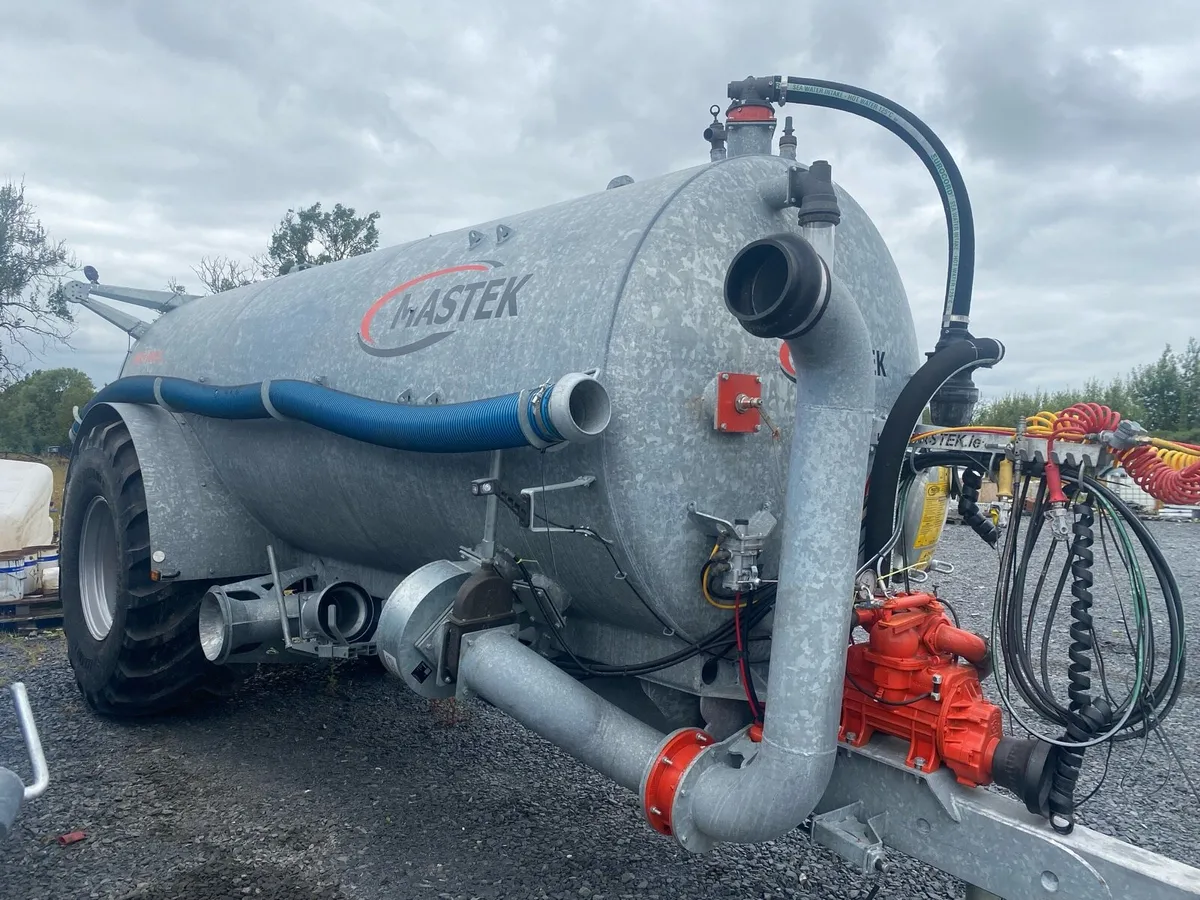 Slurry tank - Image 1