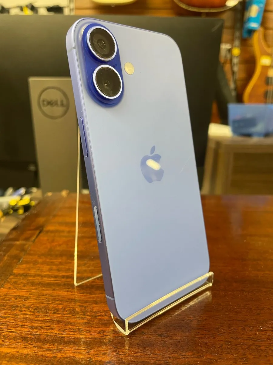 iP16 128gb blue - Image 1