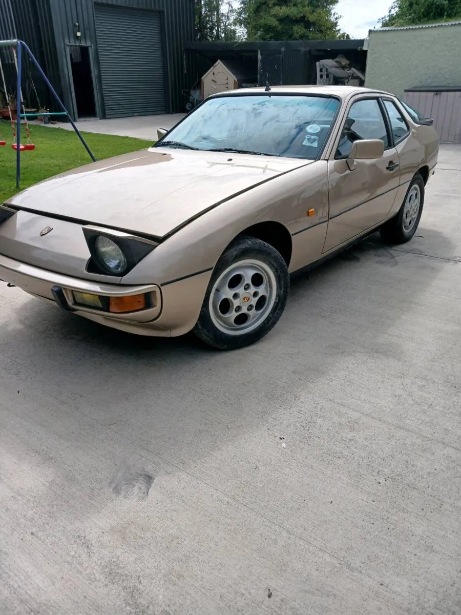 Porsche 924s - Image 1
