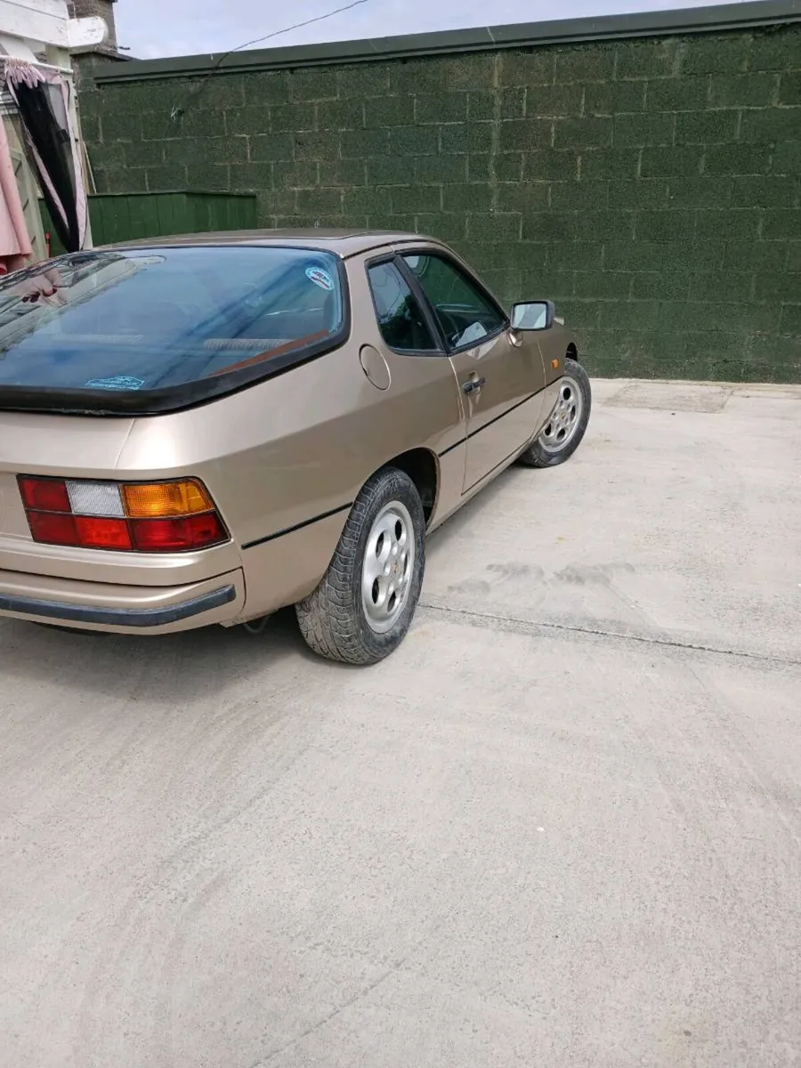 Porsche 924s - Image 4