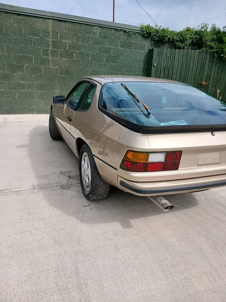 Porsche 924s - Image 2