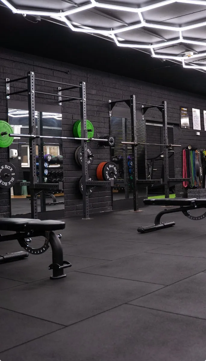 Apollo Wall Mounted Rig with Accessories - Image 1