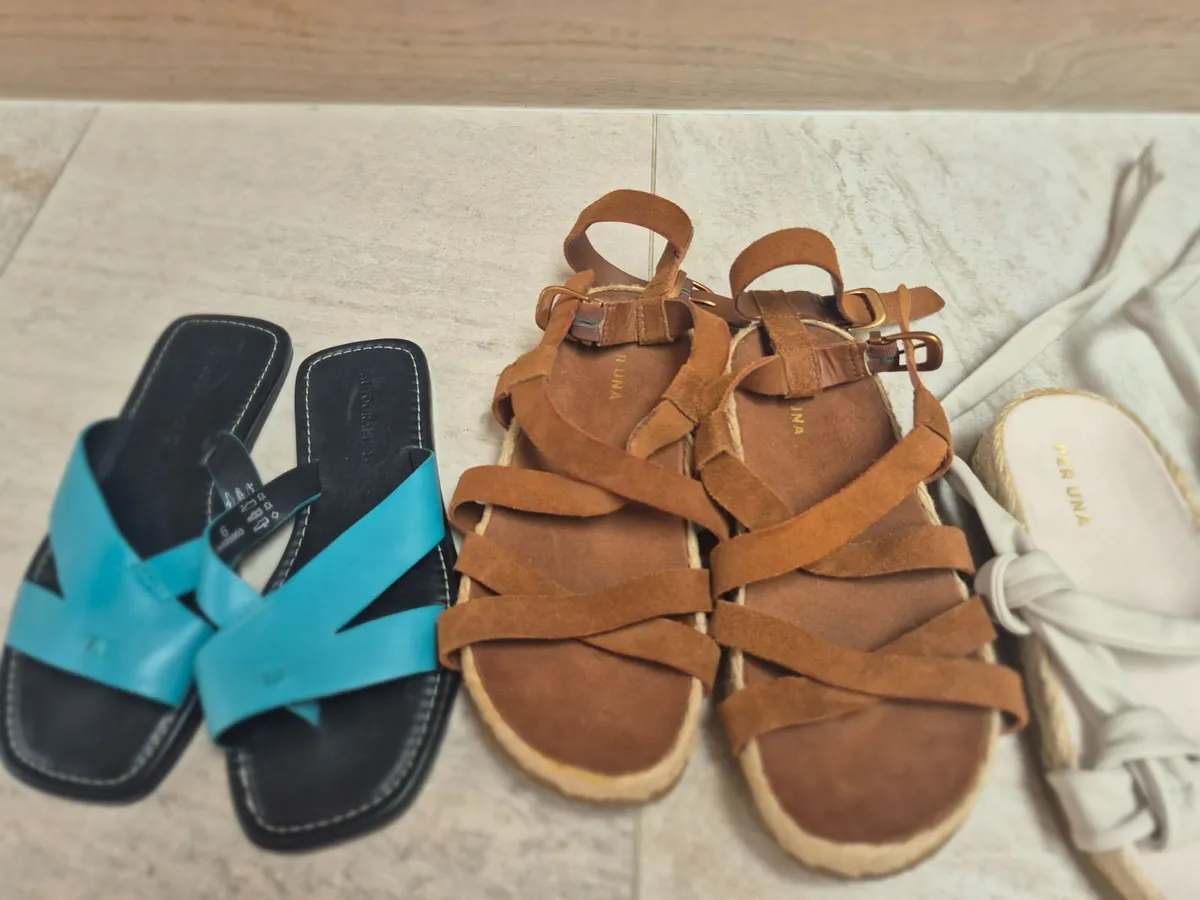 Leather shoes for sale x 3 pairs - Image 2