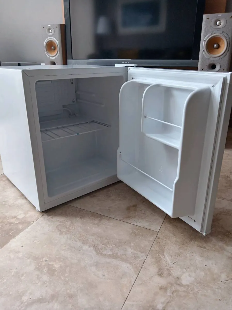 Free standing Mini Fridge - Image 2