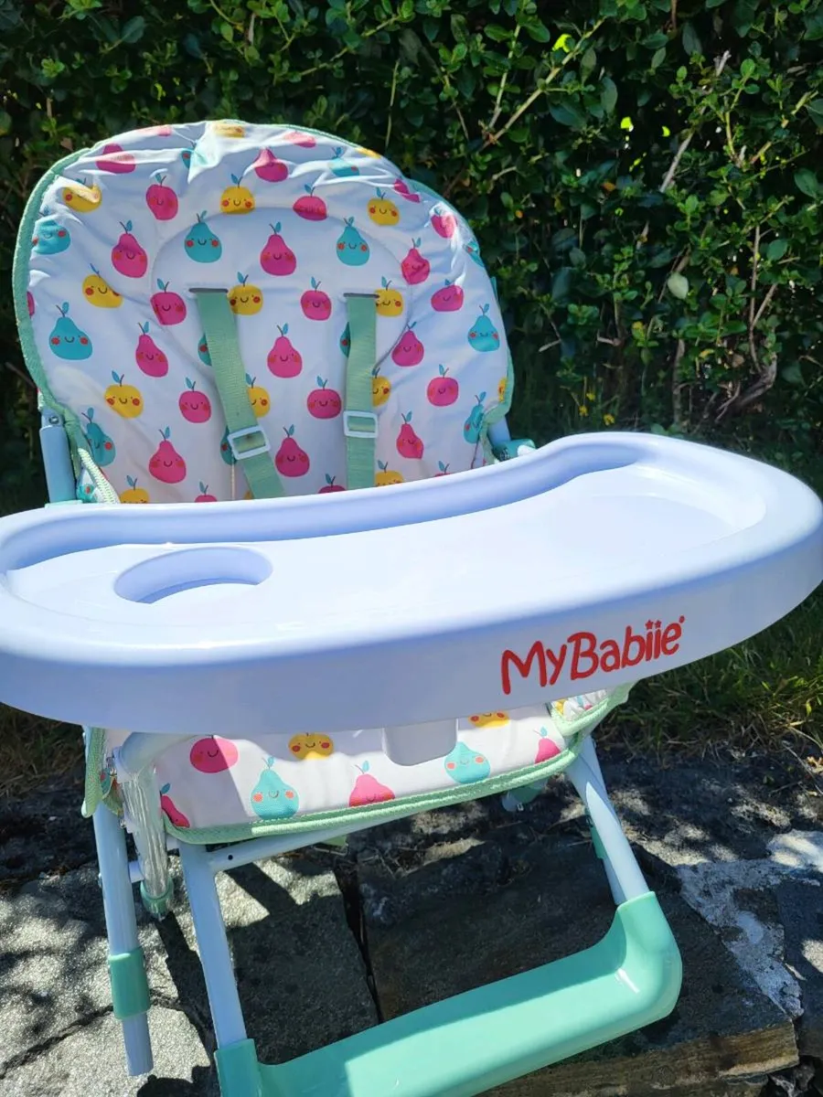 High chair - Image 1
