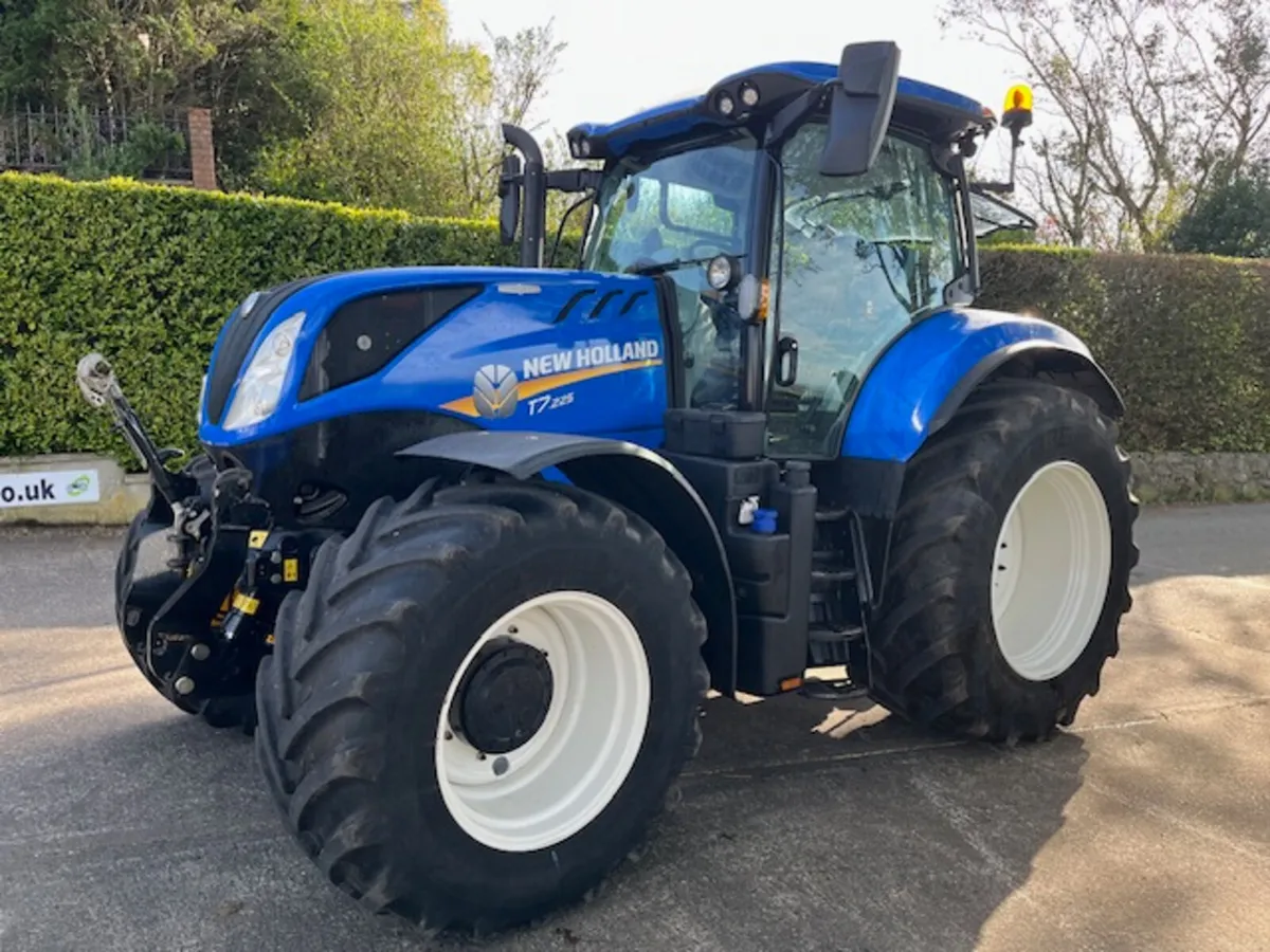 2022 New Holland T7.225 Auto-Command c/w F/L + PTO - Image 3