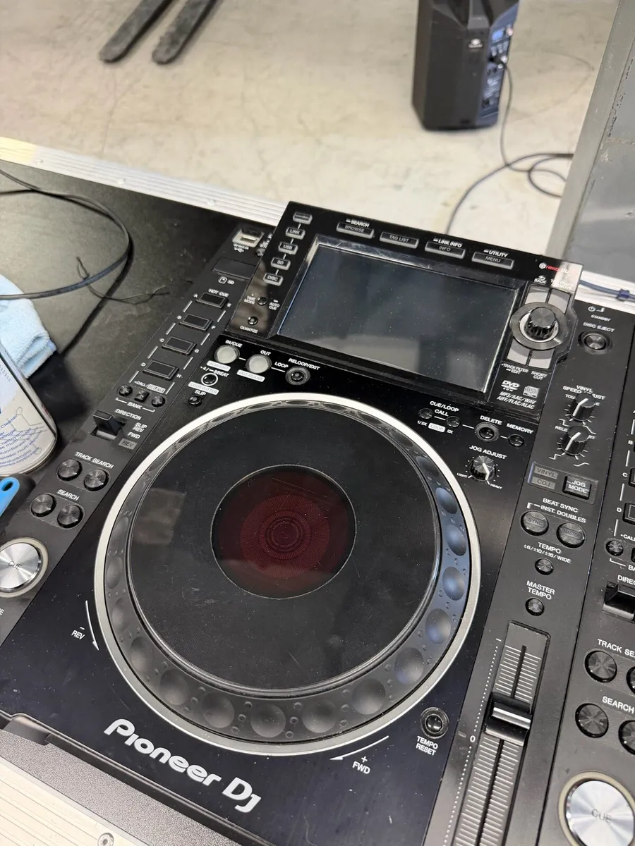 4x Pioneer CDJ 2000 Nxs 2 & Pioneer DJM 850 - Image 4