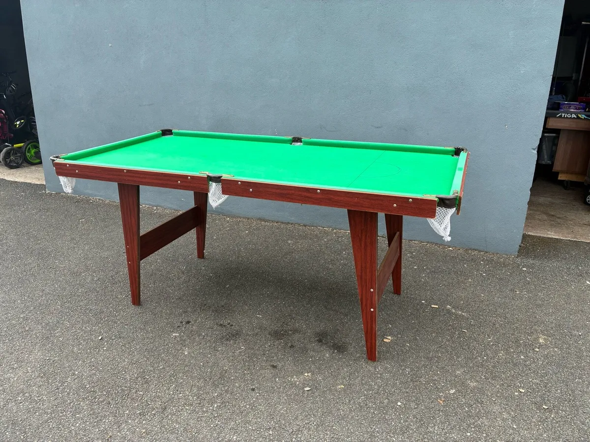 Pool table - Image 2