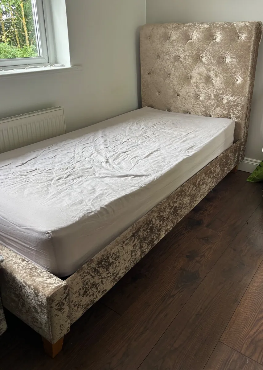 Single bed frame + mattress - Image 1