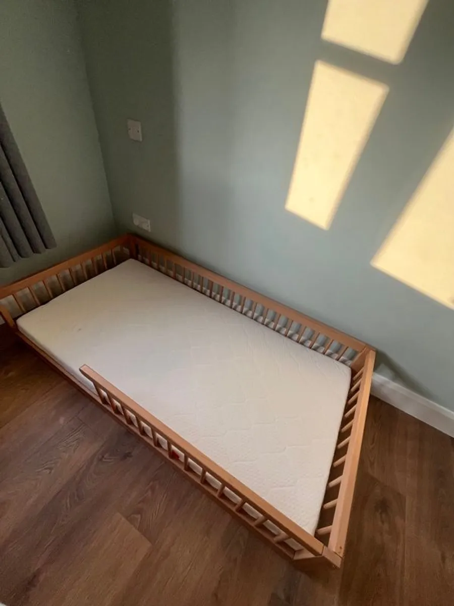 Toddler bed - Image 3