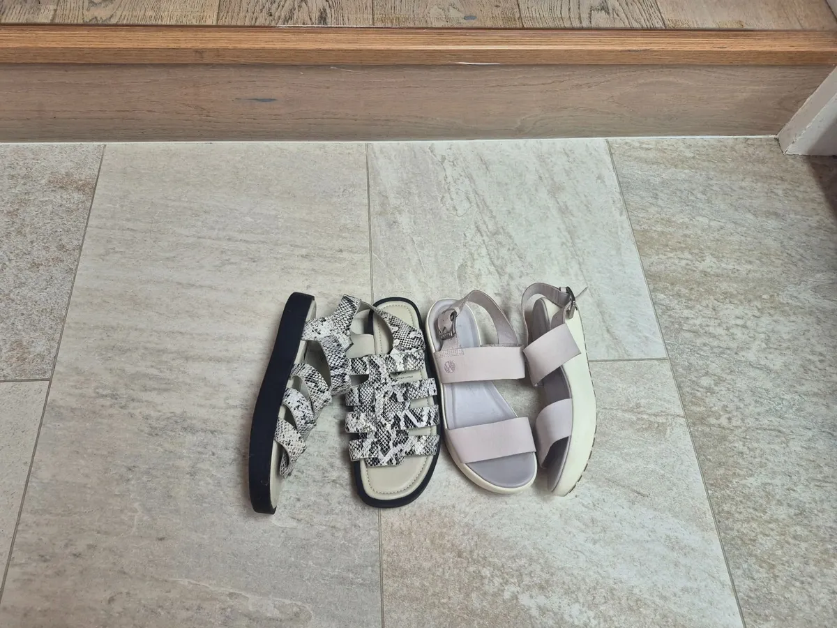 Leather shoes for sale - Image 3
