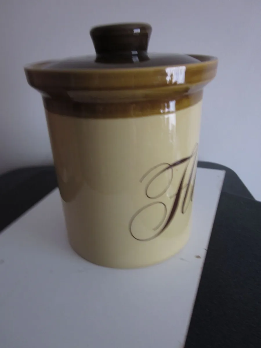 TG Green "Granville" Floure Ceramic Lidded Jar - Image 2