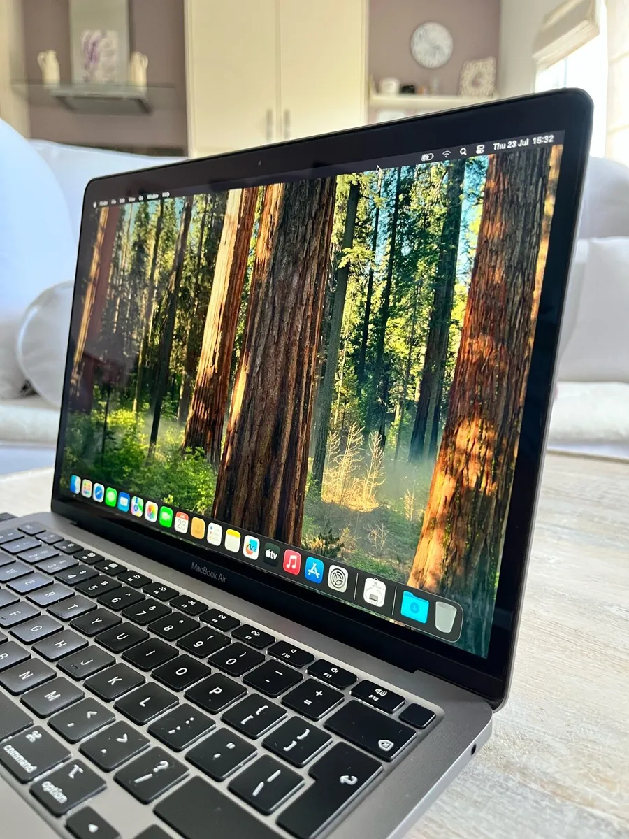 APPLE MACBOOK AIR 13" 2020 INTEL i7 8GB 256GB - Image 3