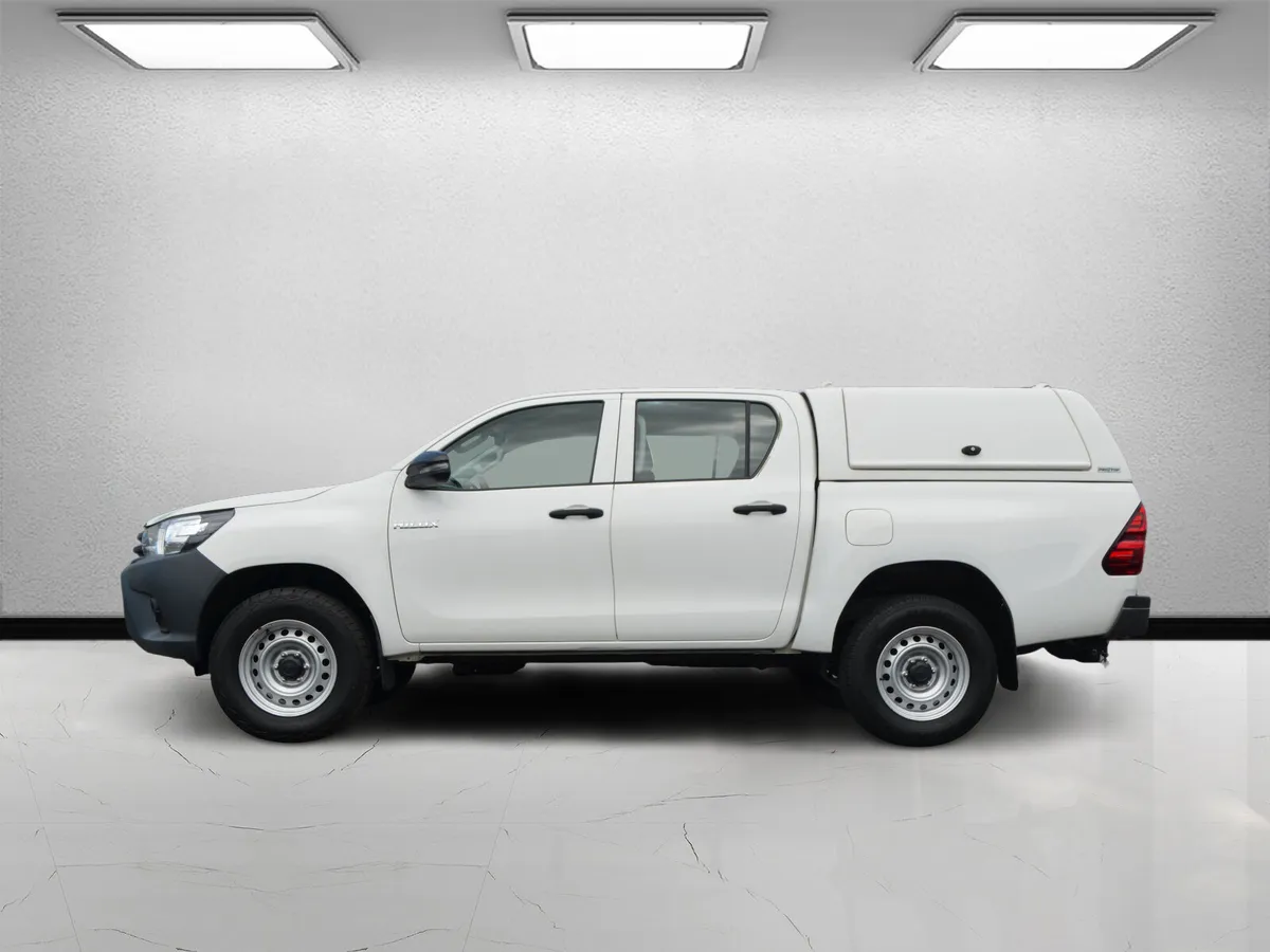 Toyota Hilux 2019 active with canopy - Image 4