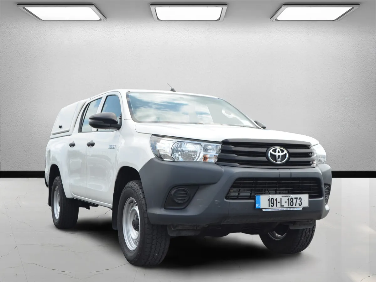 Toyota Hilux 2019 active with canopy - Image 1