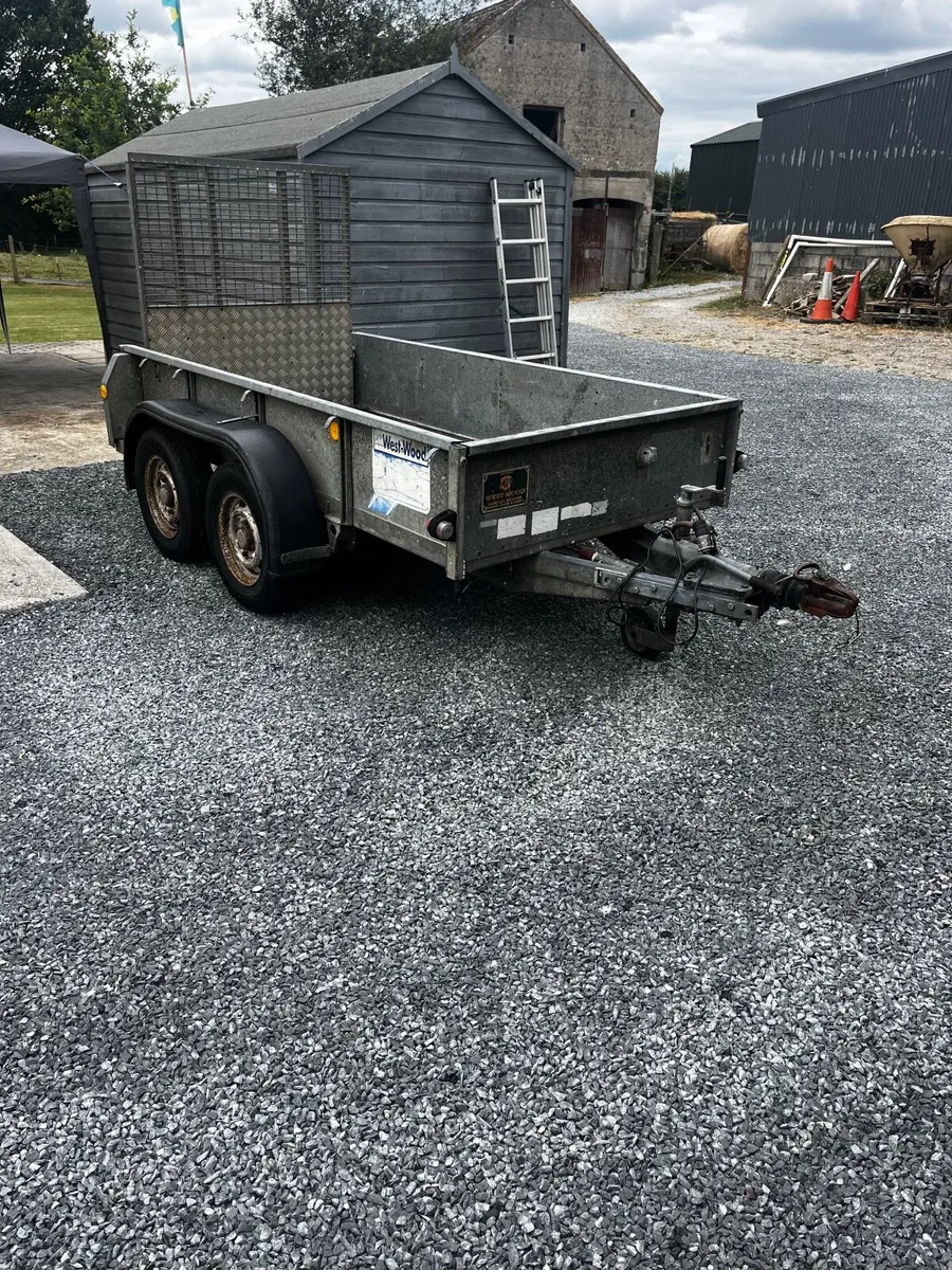 Trailer - Image 1