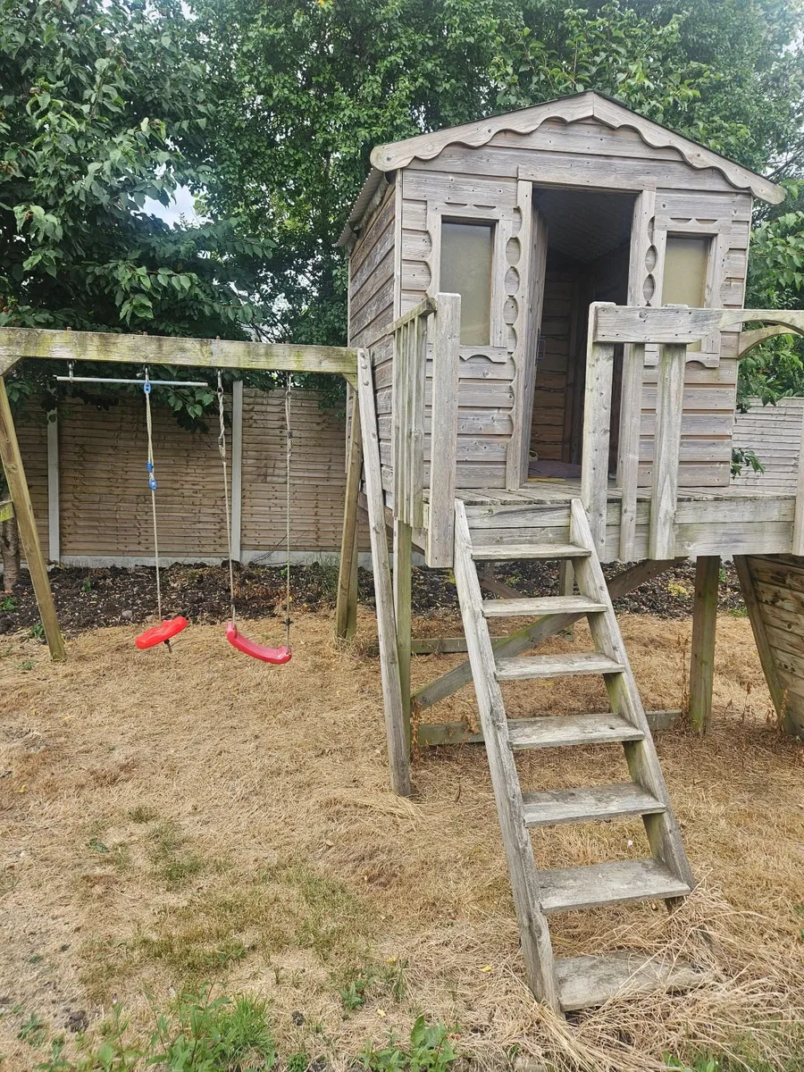 Outdoor playhouse - Image 1