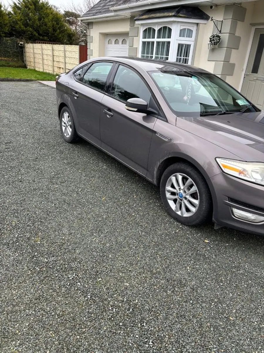 Car - Image 1