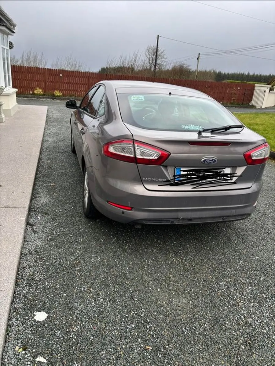 Car - Image 2