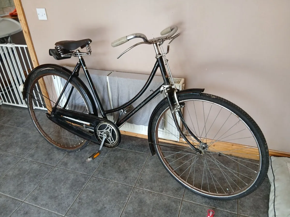 Vintage high Nelly bike - Image 3