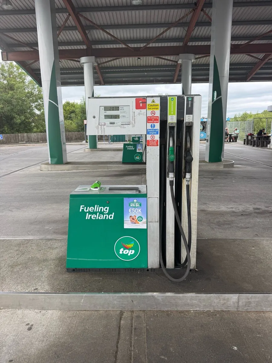 Fuel pumps X 3 - Image 2