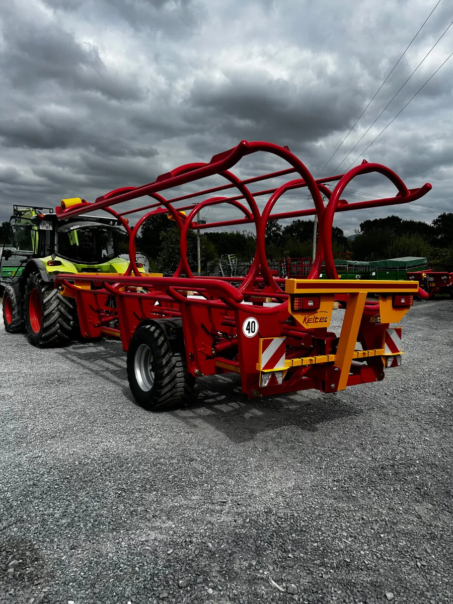 Keltec 8 bale chaser - Image 3