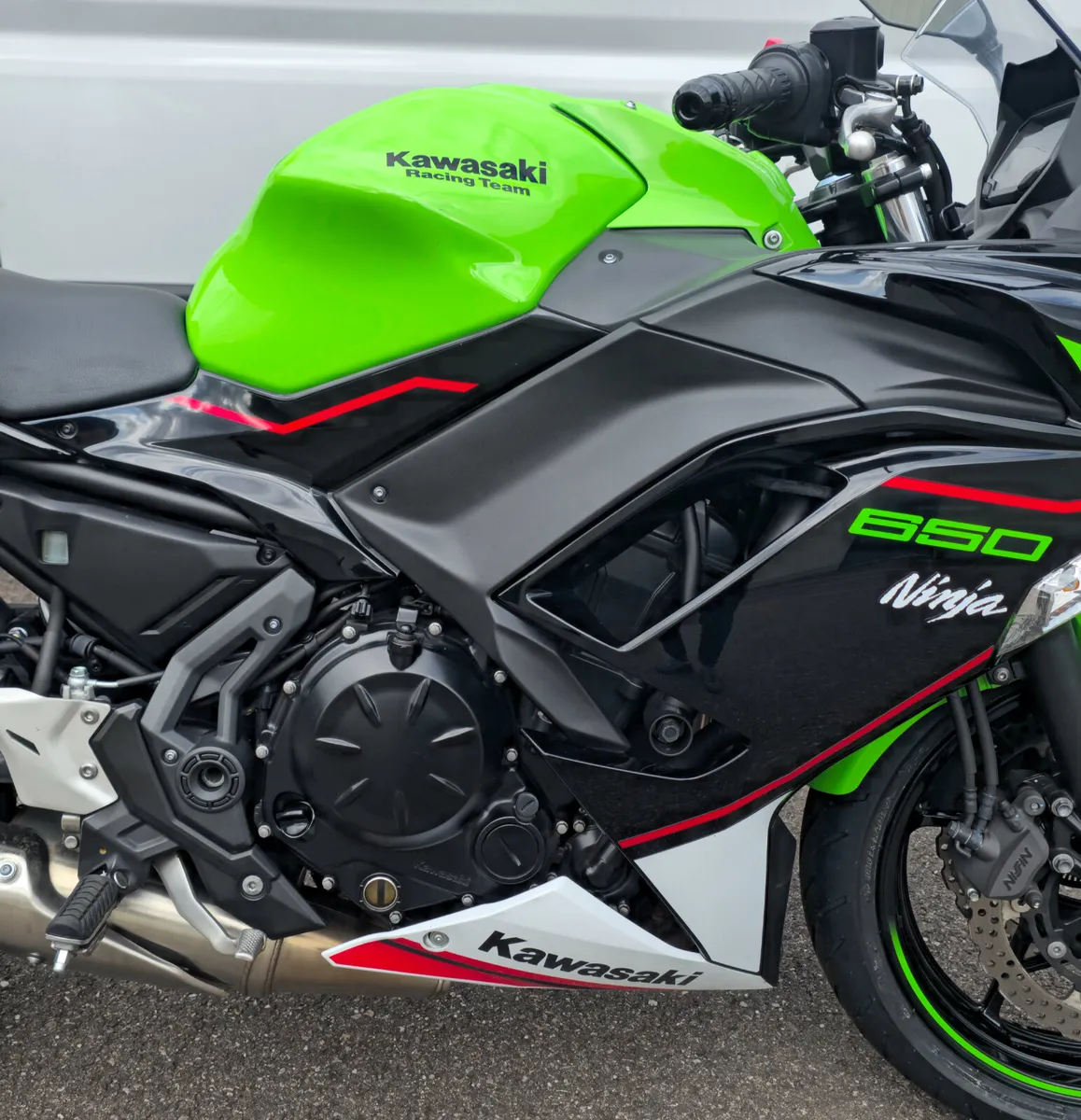 2022 Kawasaki Ninja 650 - Image 4