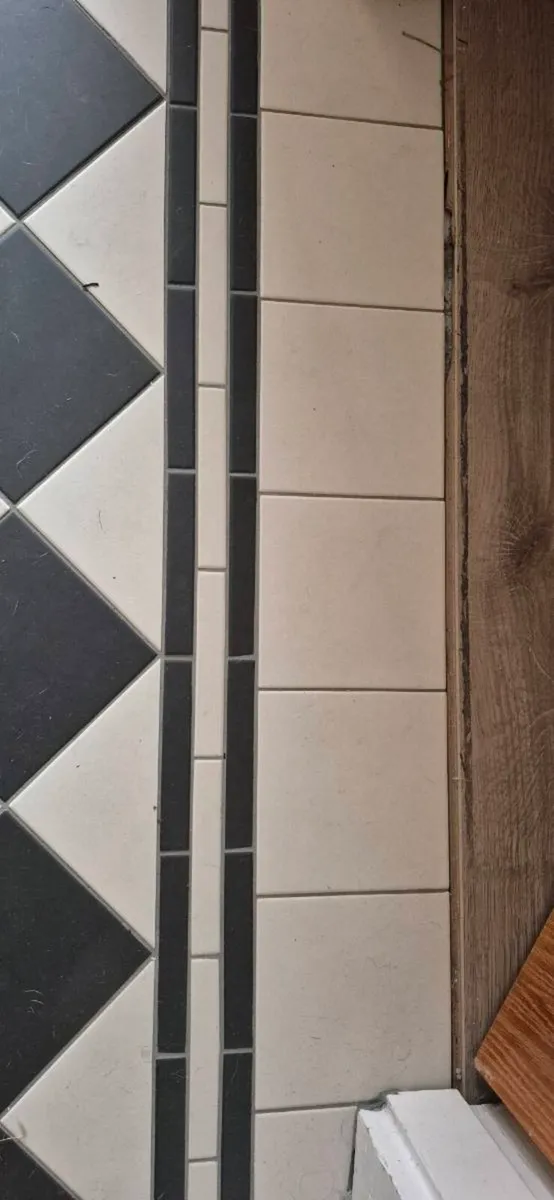 Floor tiles - Image 2
