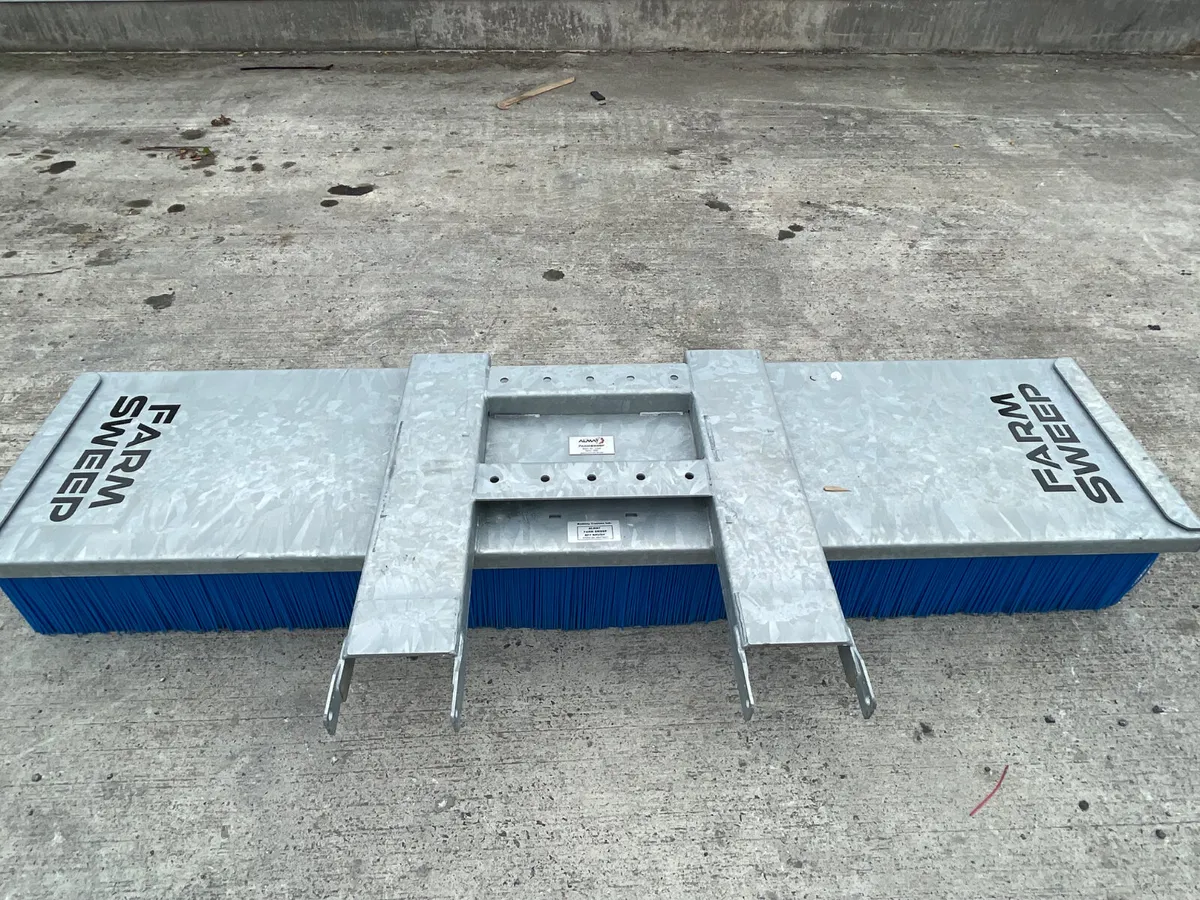 Almat Farm Sweep Brush - Image 3