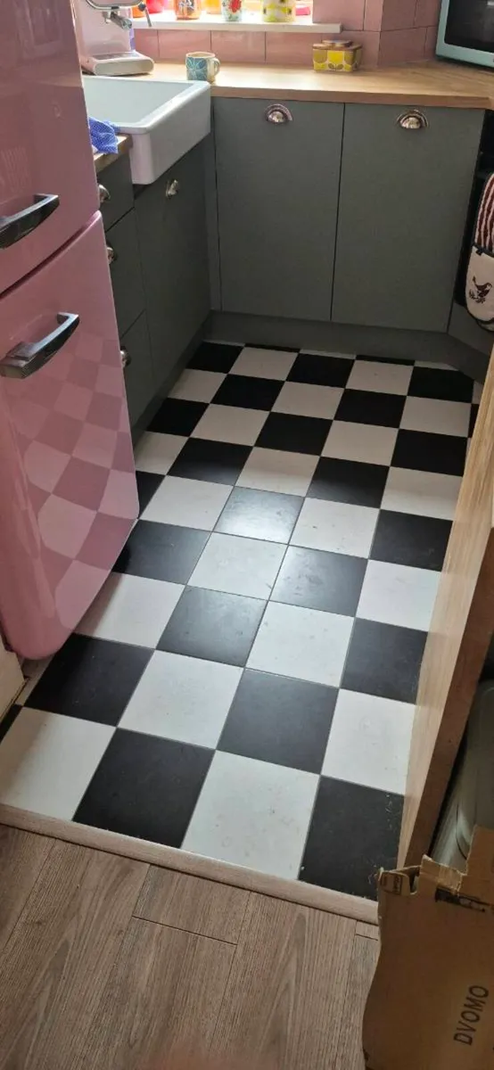 Floor tiles - Image 2