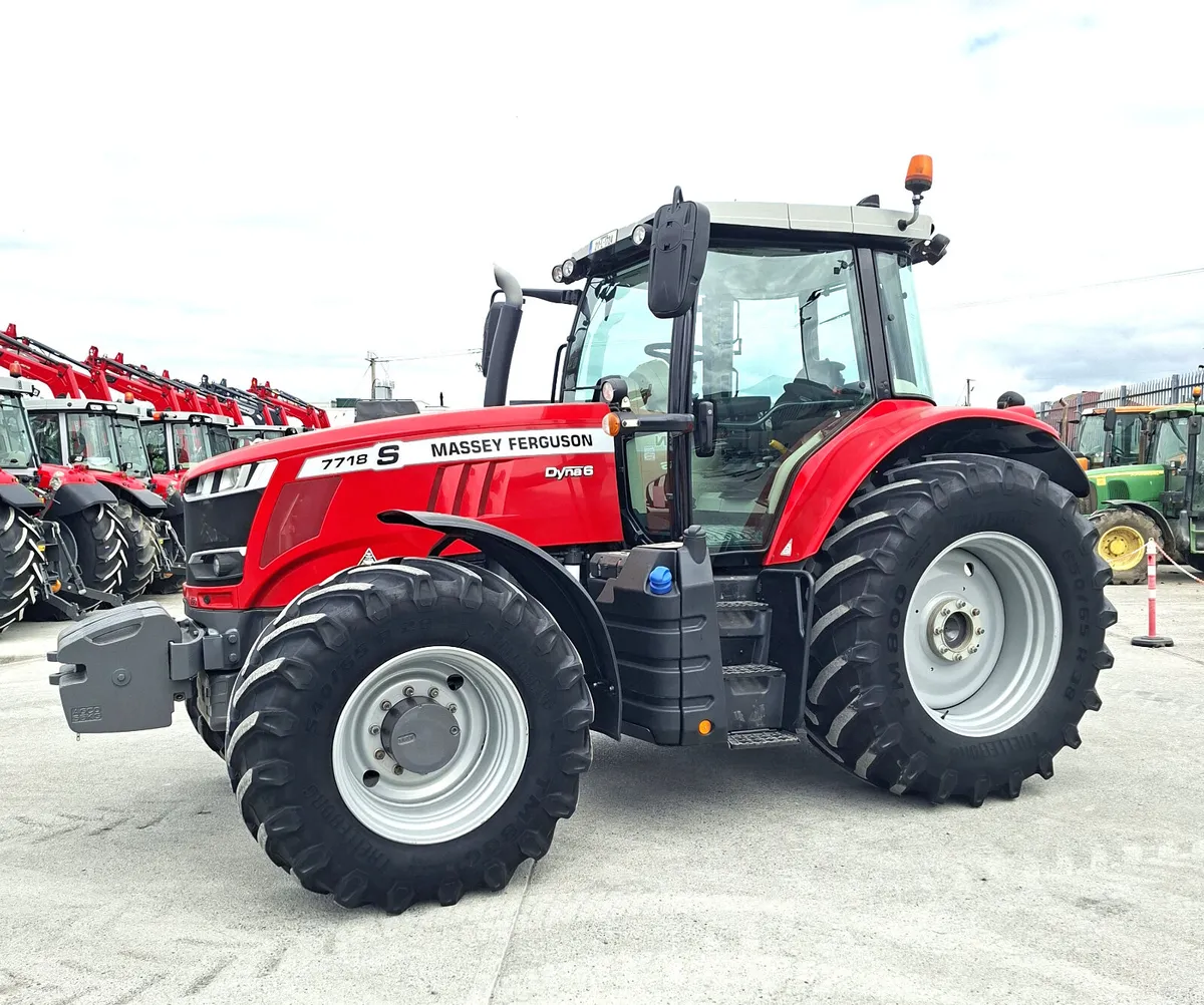 MASSEY FERGUSON 7718S - Image 1