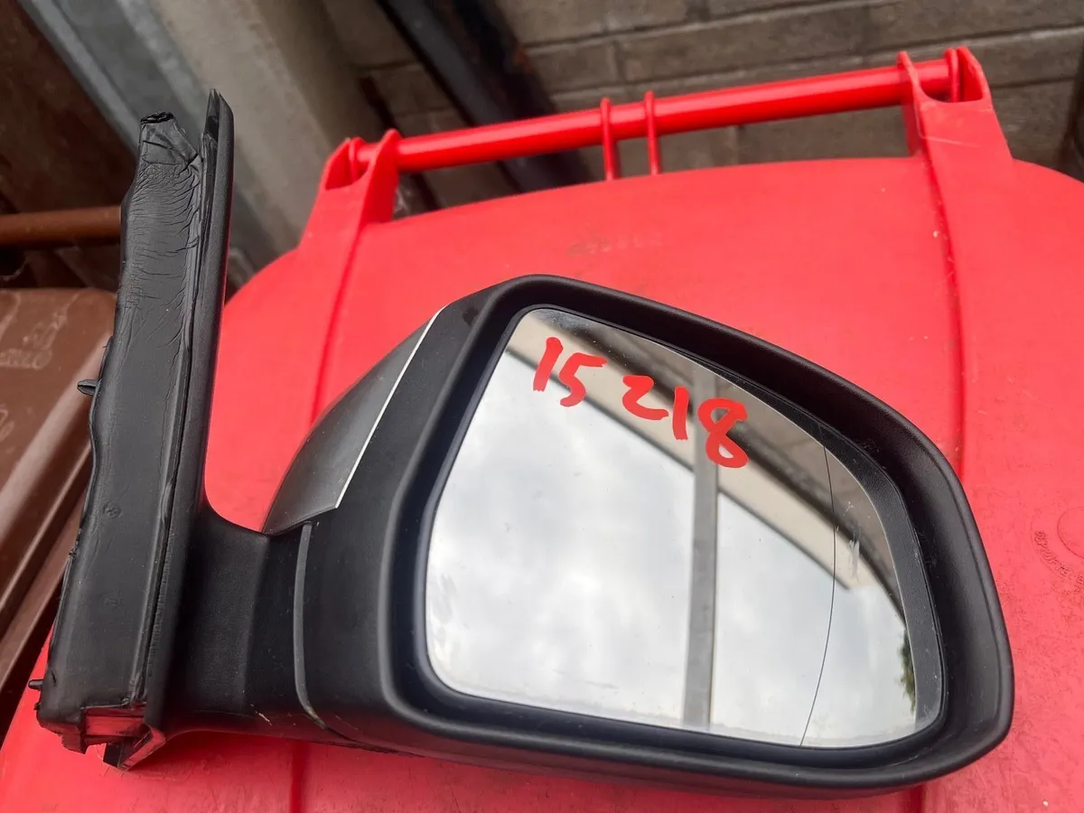 Ford Focus Wing Mirror - Image 1