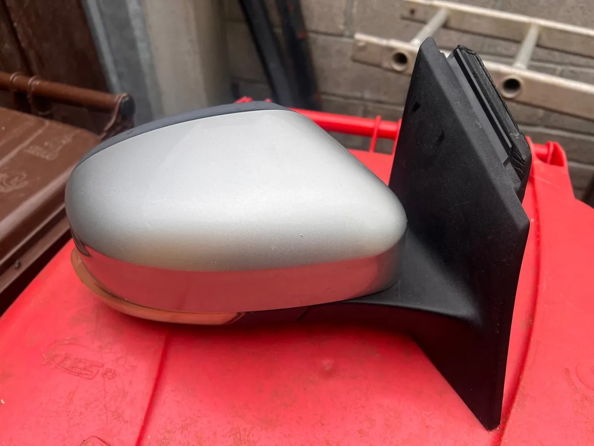 Ford Focus Wing Mirror - Image 2