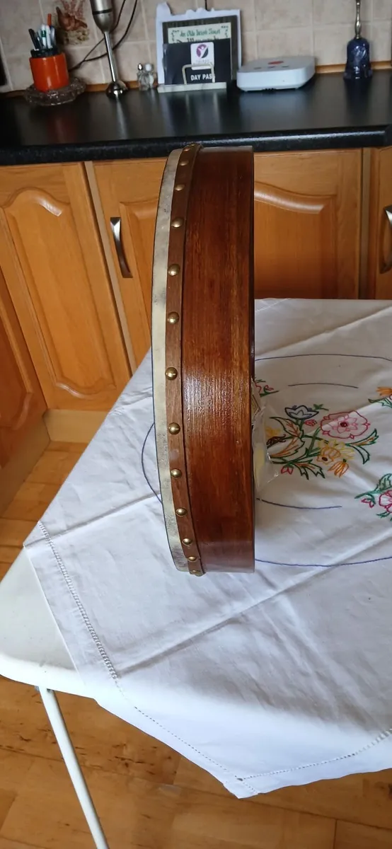 BODHRAN 16IN. & CASE - Image 2