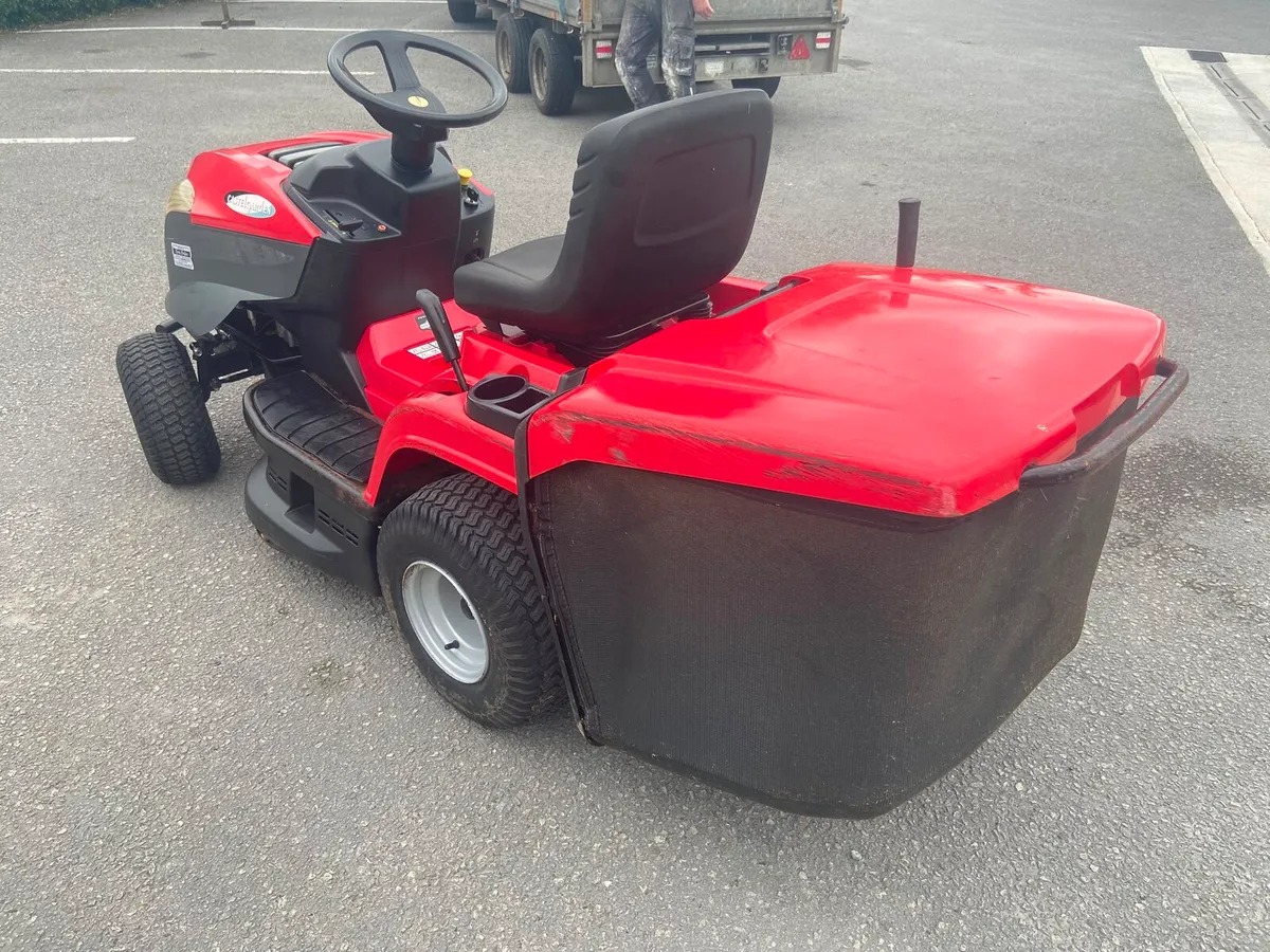 Castlegarden XDC 140 Ride on Tractor Mower - Image 4