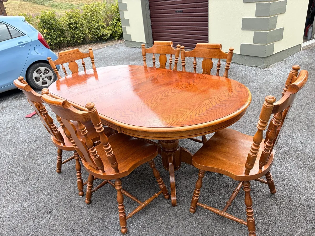 Extendable Oak Dining Table and 6 Chairs - Image 3