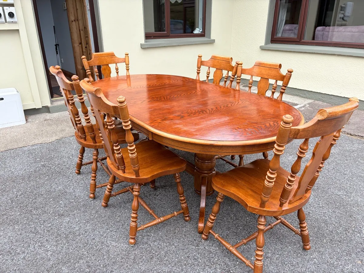 Extendable Oak Dining Table and 6 Chairs - Image 1