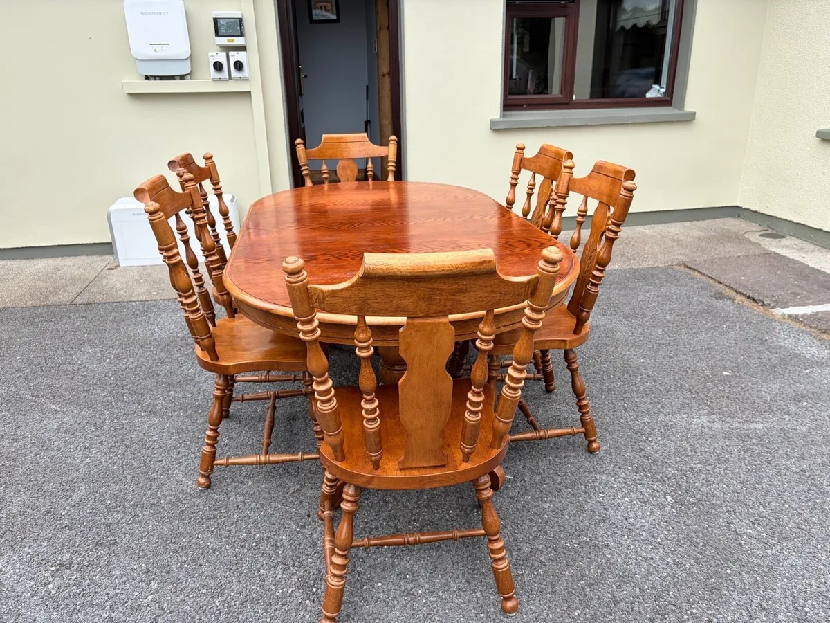 Extendable Oak Dining Table and 6 Chairs - Image 2