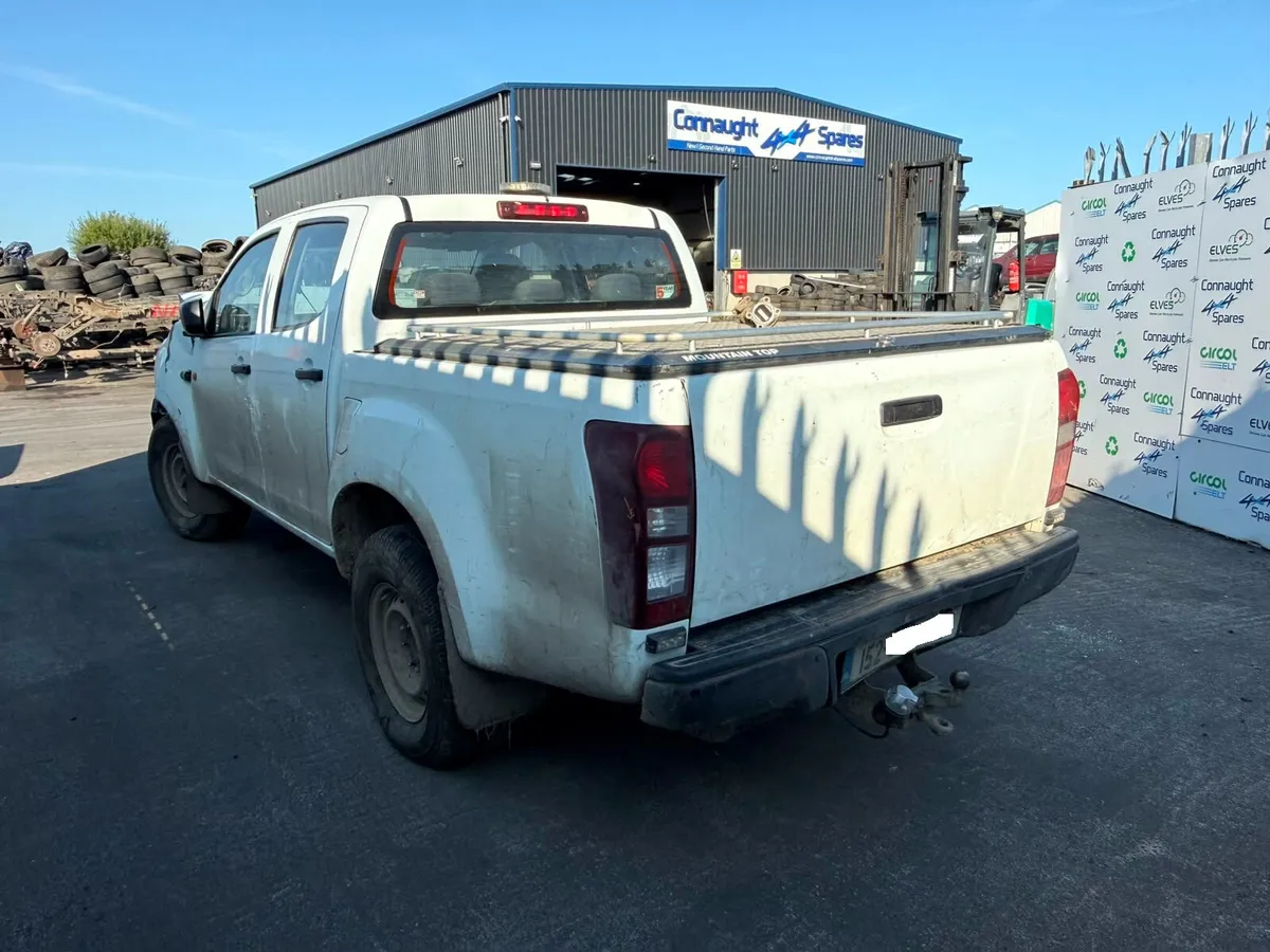 2015 ISUZU DMAX 2.5D JUST IN FOR BREAKING - Image 3